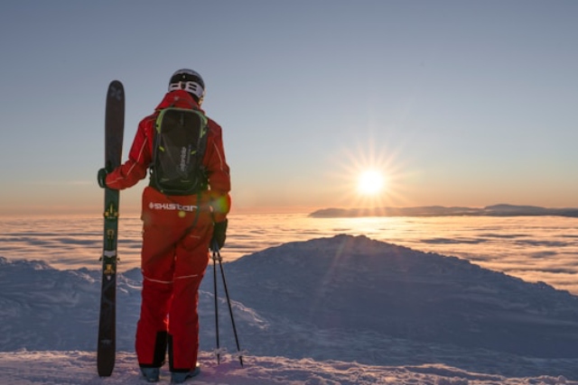 Explorer les sensations uniques du ski hors-piste